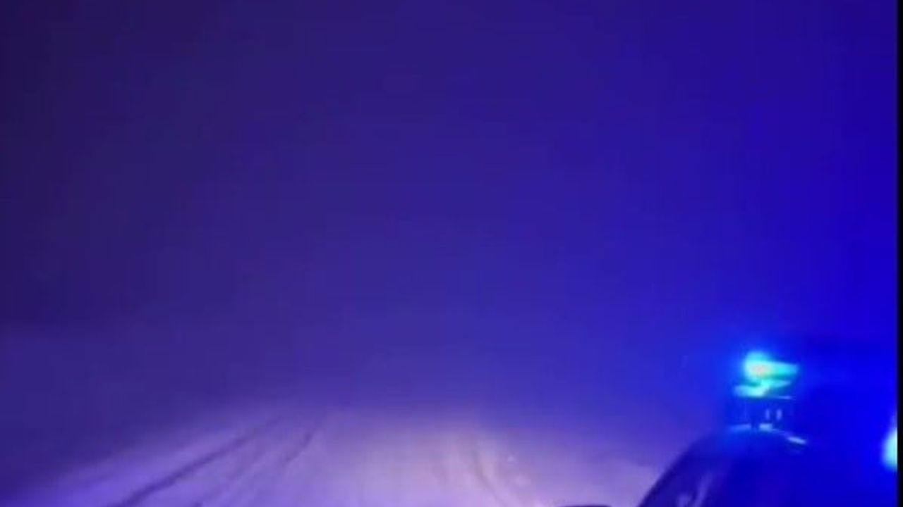 Şırnak'ta UMKE Ekibi Karla Mücadelede Başarı Gösterdi