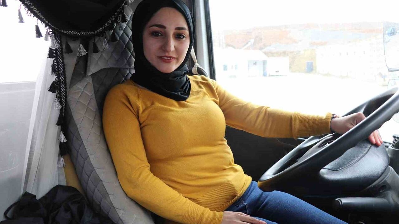 Sivas'ın İlk Kadın Tır Şoförü Rabia Demir'den Cesaret Dolu Mesaj