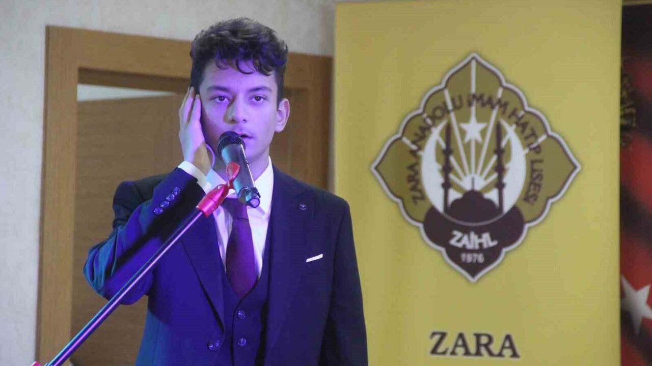 Sivas'ta Ezanı Güzel Okuma ve Hafızlık Yarışması Heyecanı