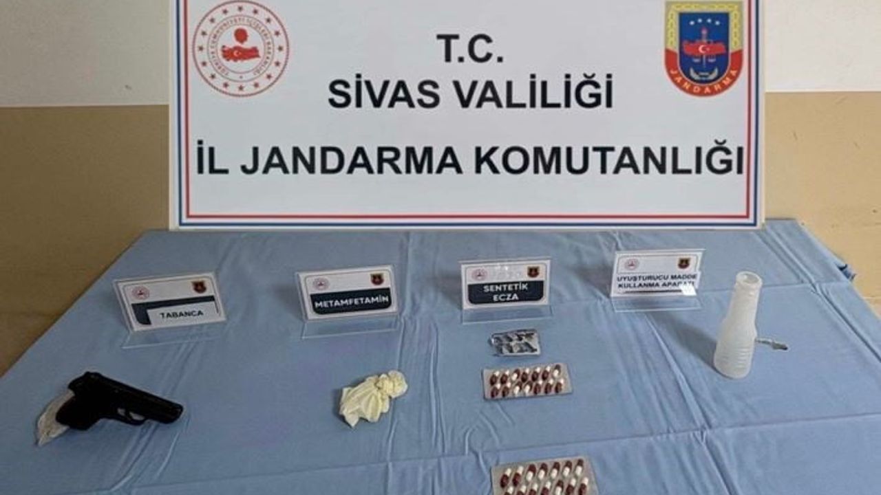 Sivas'ta Uyuşturucu Operasyonu: 4 Tutuklama