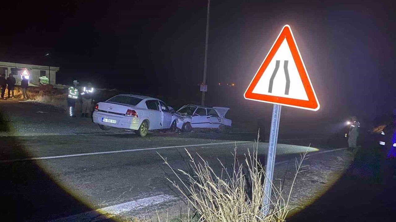 Siverek'te Kafa Kafaya Çarpışma: 7 Yaralı