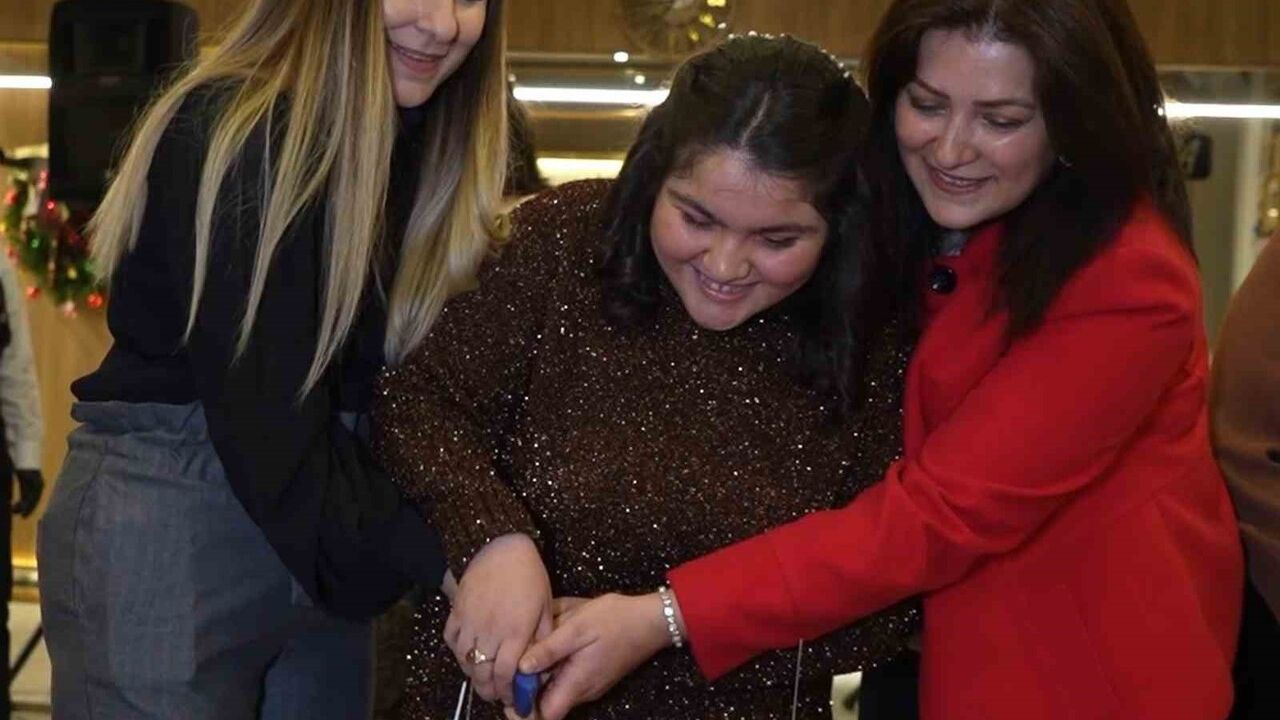 Sudenur’a Unutulmaz Doğum Günü Sürprizi