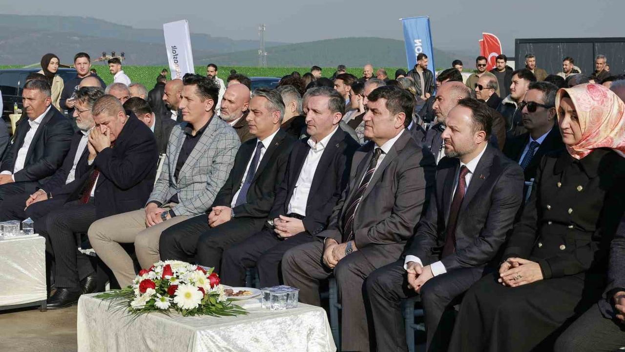 Sultanbeyli'de Yeni Asfalt Üretim Tesisi Açıldı