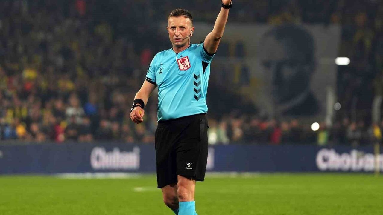 Süper Lig'in Derbi Hakemi: Yasin Kol