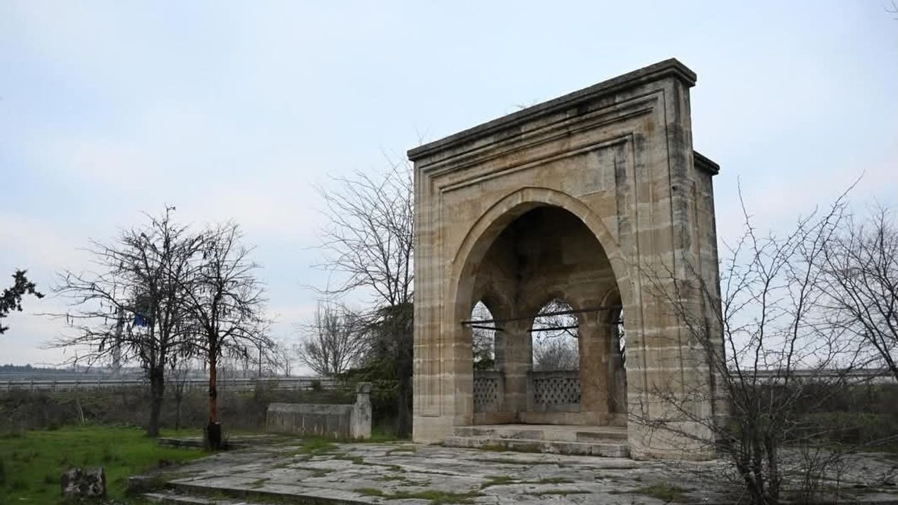 Tarihi Seferşah Köprü Alanı Yeniden Canlanıyor