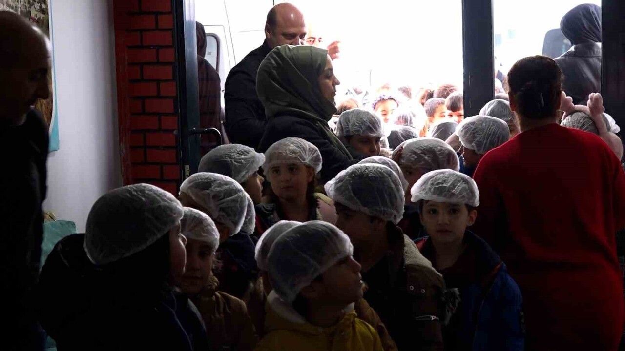 Tatvan'daki Minik Öğrenciler Yerli Üretimin Farkında
