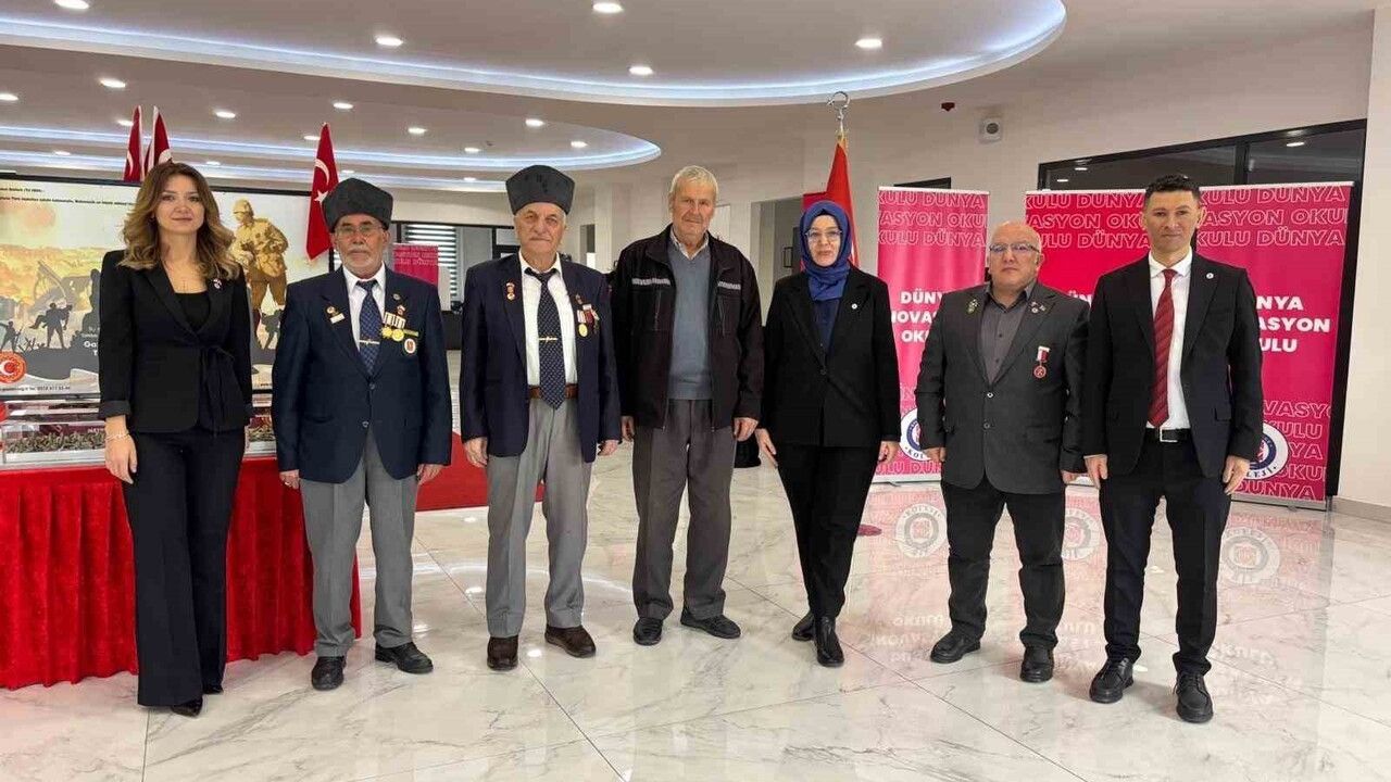 Tavşanlı'da Çanakkale Ruhu Sergisi Açıldı