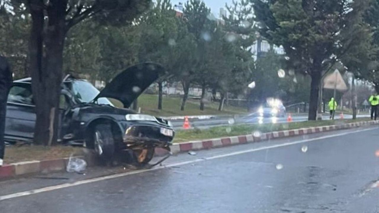 Tavşanlı'da Trafik Kazası: 2 Yaralı