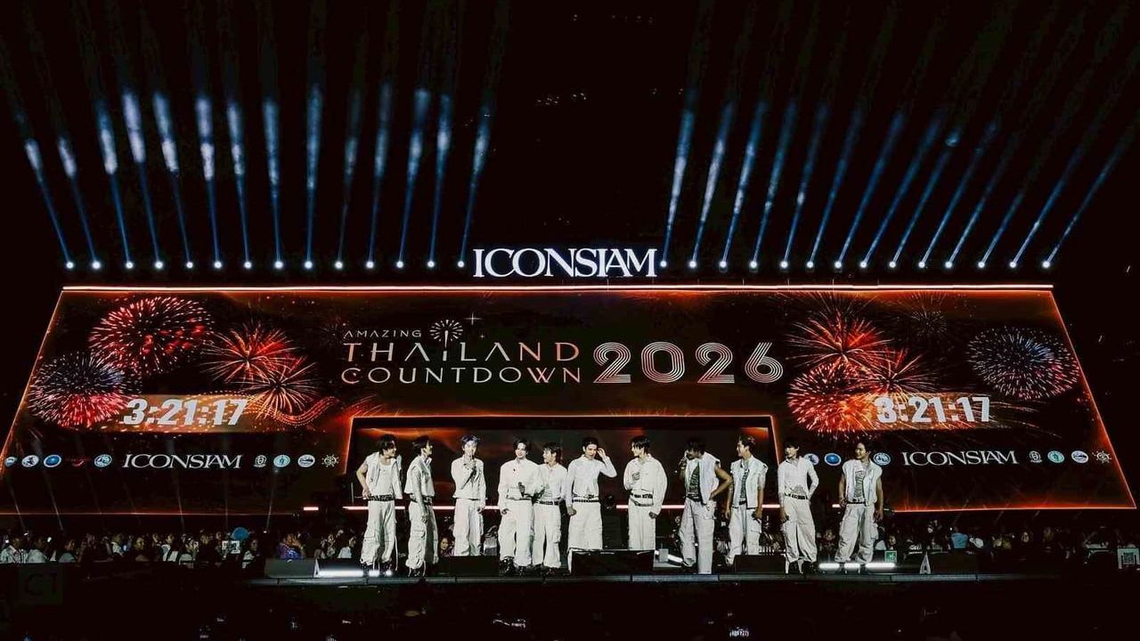 Tayland Yeni Yılı Havai Fişeklerle Kutlandı