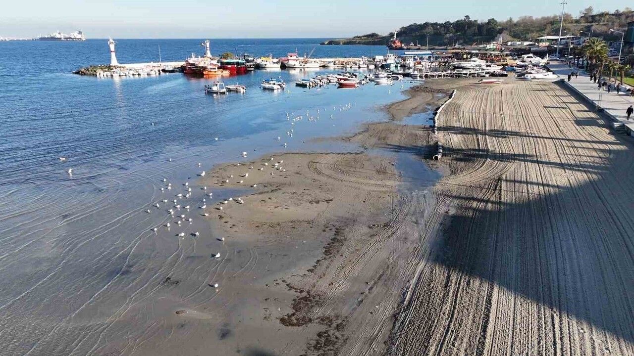Tekirdağ’da Deniz 20 Metre Geri Çekildi