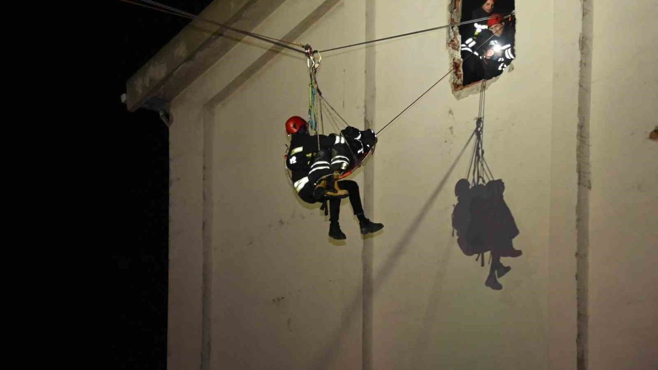 Tekirdağ'da Gerçeği Aratmayan Arama Kurtarma Tatbikatı