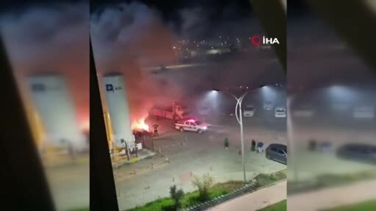 Tekirdağ'da Hastane Bahçesinde Oksijen Tüplerinin Yanında Yangın Çıktı