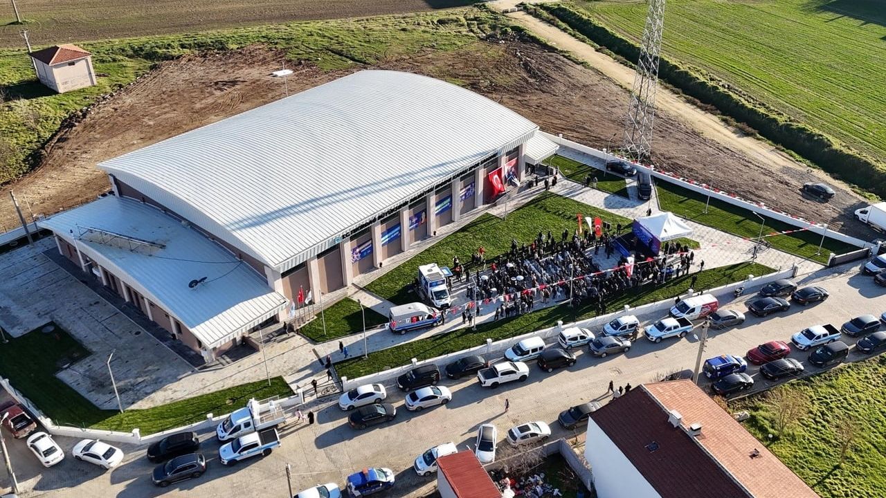 Tekirdağ'da Modern Spor Salonu Açıldı