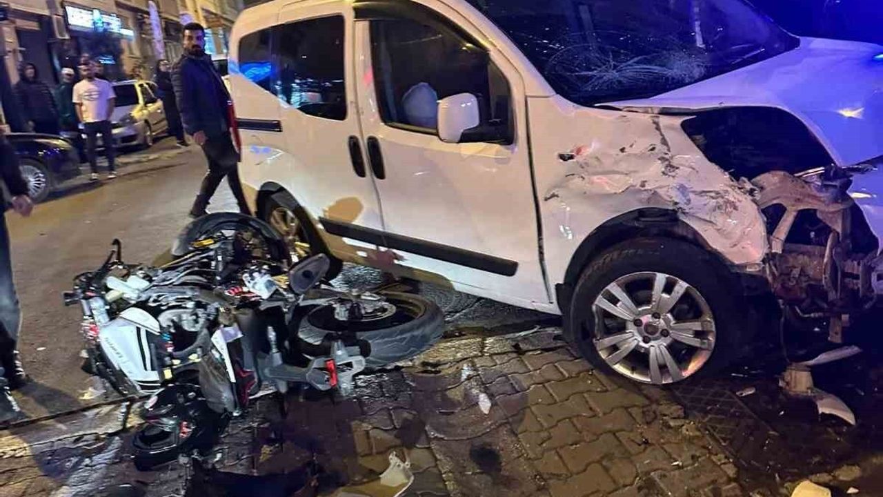 Tekirdağ'da Motosiklet Kazası: Genç Sürücü Ağır Yaralandı