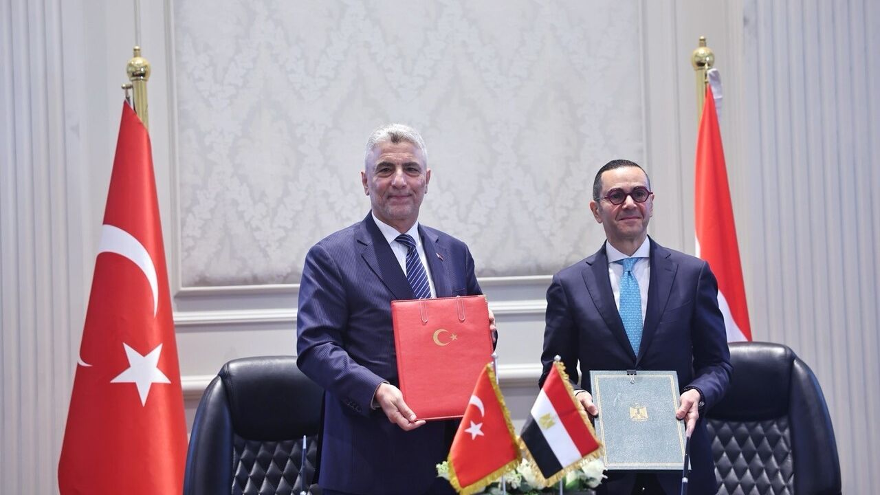 Ticaret Bakanı Bolat Mısır'da YDTİM Toplantısına Katıldı