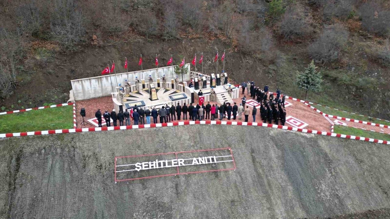 Tokat'ta 16 Yıllık Terör Saldırısında Şehit Olan Askerler Anıldı