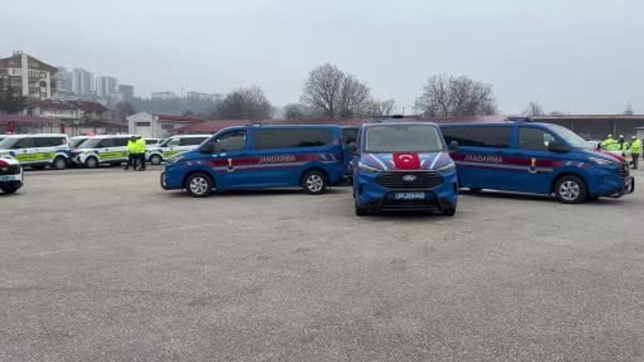 Tokat'ta 79 Yeni Hizmet Aracı Emniyet ve Jandarmaya Teslim Edildi