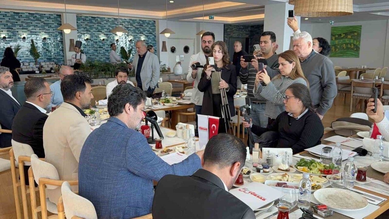 Turizm Sektöründe Kültürel ve İstihdam Boyutu