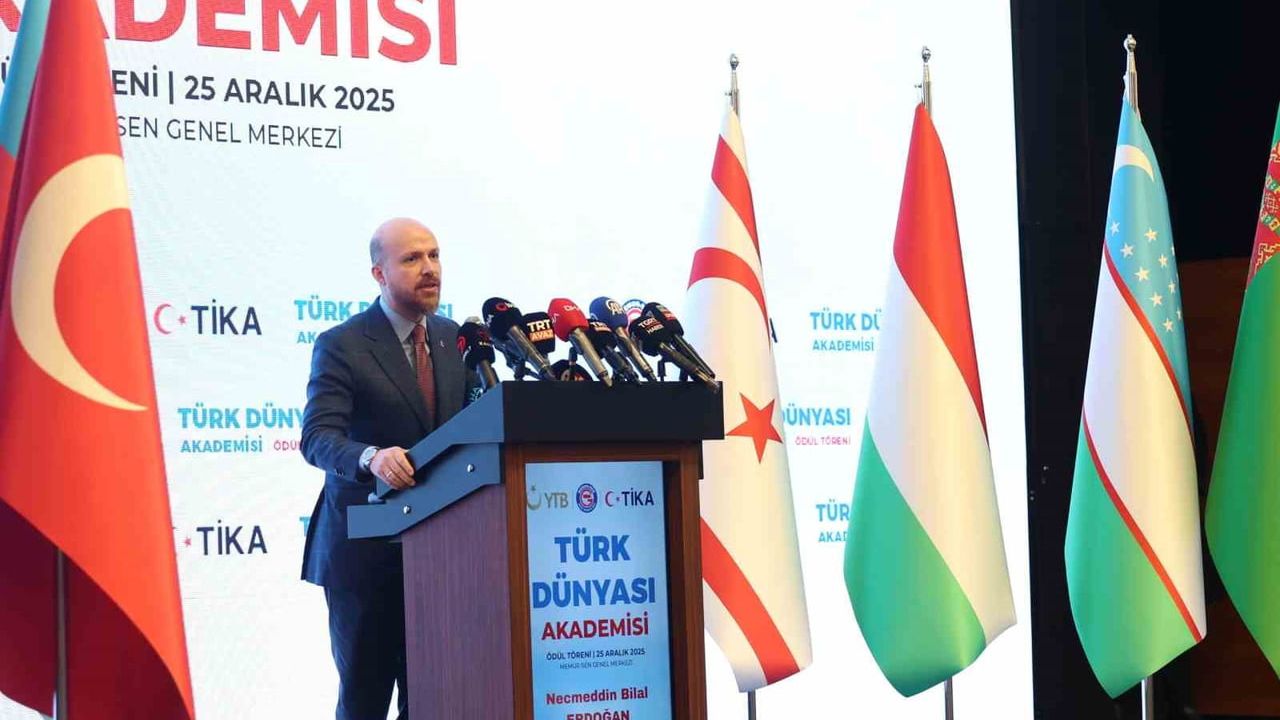 Türk Dünyası Akademisi Ödül Töreni Gerçekleşti