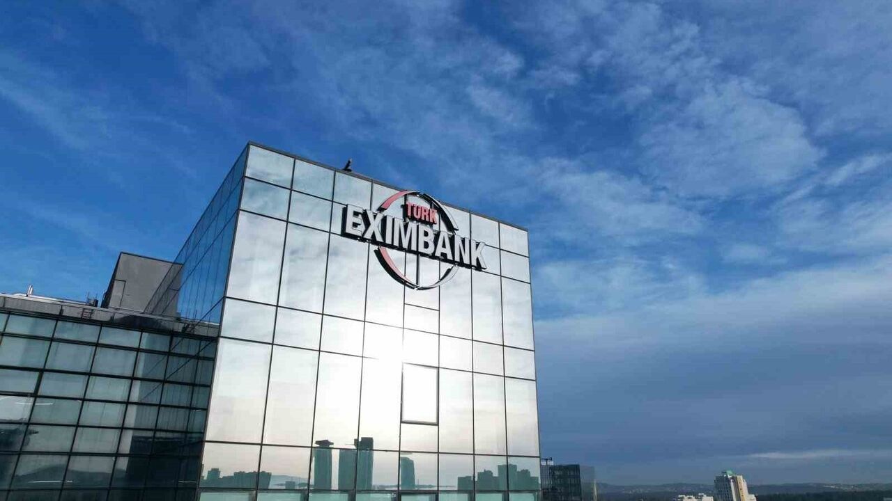 Türk Eximbank ve Asya Kalkınma Bankası Arasında 500 Milyon Euro Kredi Sözleşmesi