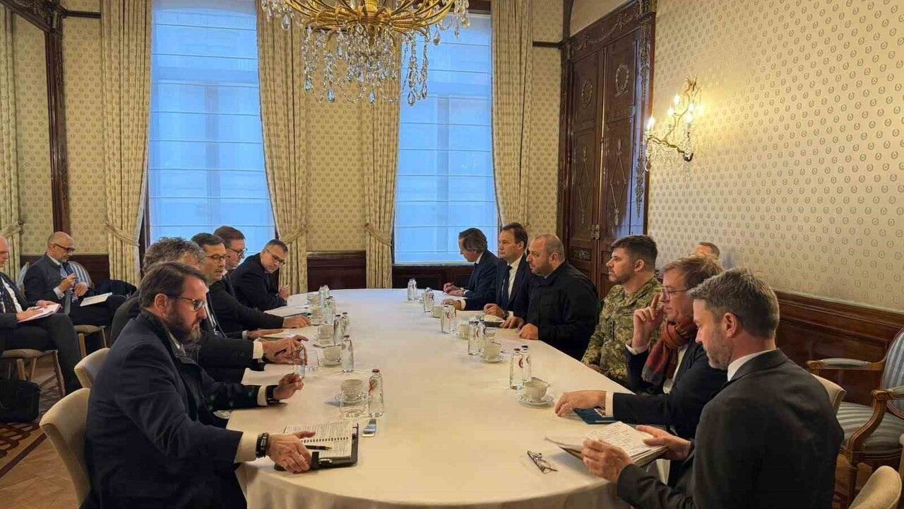 Ukrayna ve Avrupa'dan Güvenlik Yetkilileri Barış Müzakerelerini Görüştü