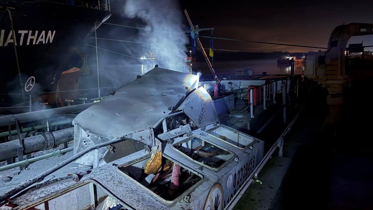 Ukrayna'ya Gece Saldırısı: Slovakya, Palau ve Liberya Bayraklı Gemiler Hedefte