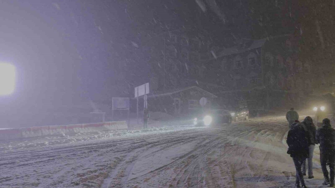 Uludağ'da Kar Yağışı ve Ulaşım Çalışmaları