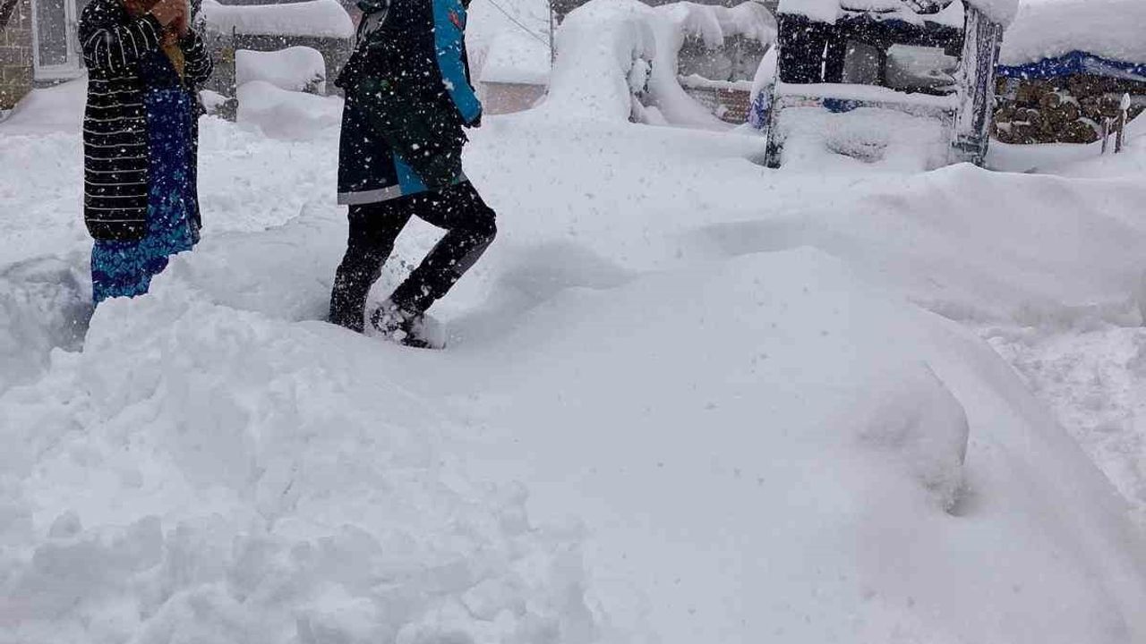 UMKE Ekipleri Zorlu Koşullarda Hastaya Ulaştı