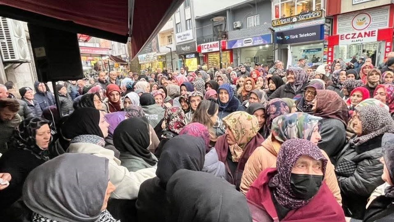 Umre Yolculuğu İçin Dualarla Uğurlama Töreni