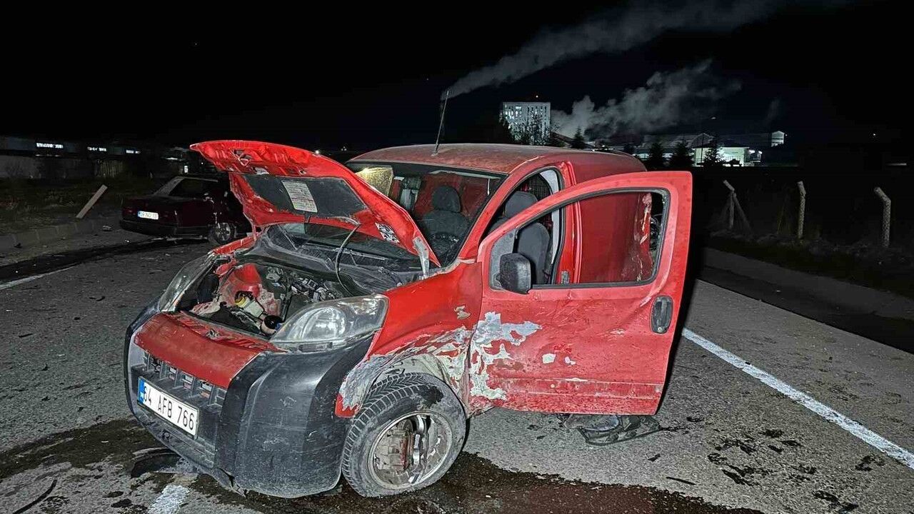 Uşak’ta Kazada 6 Kişi Yaralandı