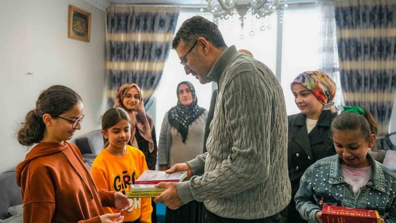 Vali Ali Çelik'ten Şehit Ailesine Ziyaret