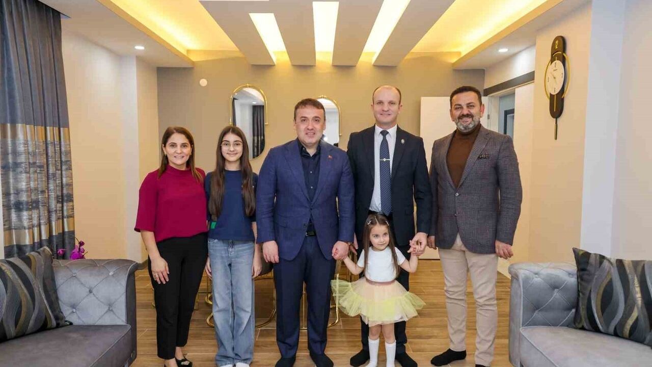 Vali Faik Oktay Sözer'den Gazi Halil Er'e Ziyaret