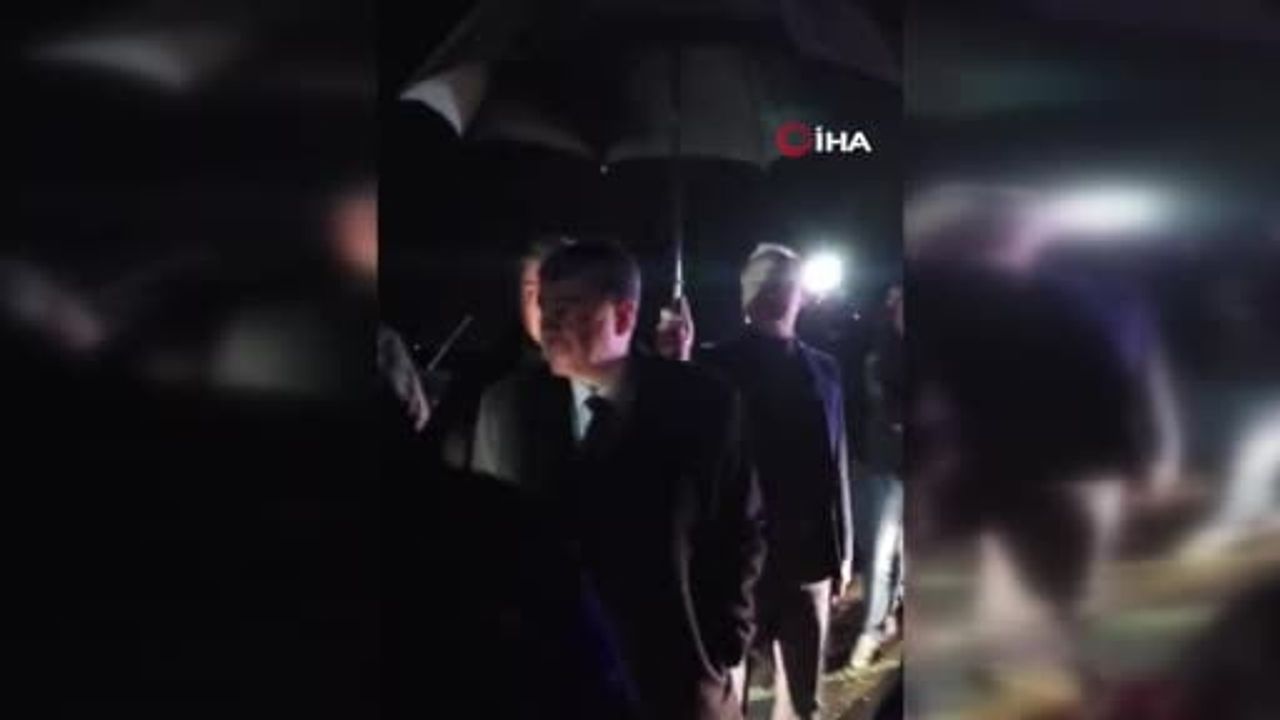 Vali Şahin Uçak Kazası Enkazında İncelemelerde Bulundu