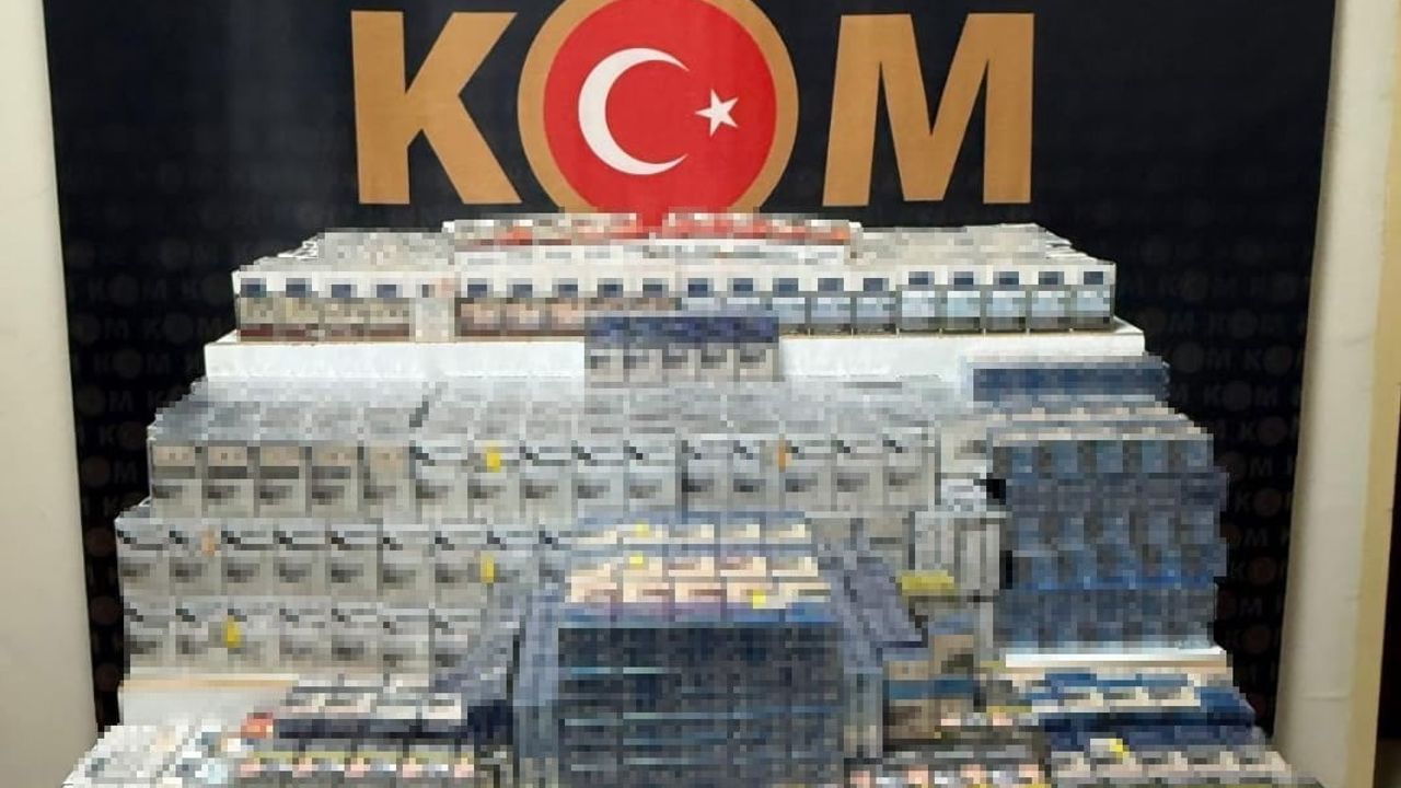 Van'da Kaçak Sigara Operasyonu: 2 Bin 290 Paket Ele Geçirildi