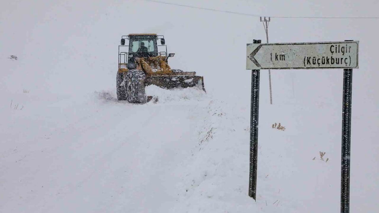 Van’da Kar Yağışı Sonrası Yol Durumu