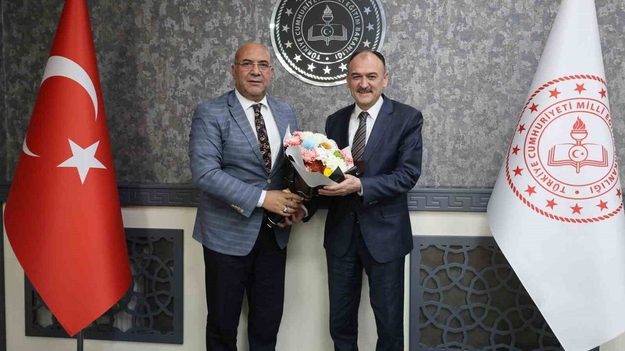 Van İl Millî Eğitim Müdürü Çandıroğlu Göreve Başladı