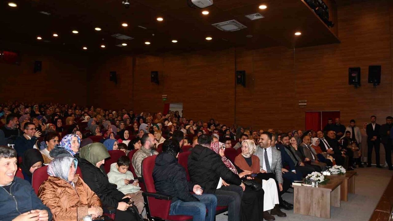 Vezirköprü’de Aile ve Çocuk İlişkilerine Dikkat Çeken Söyleşi