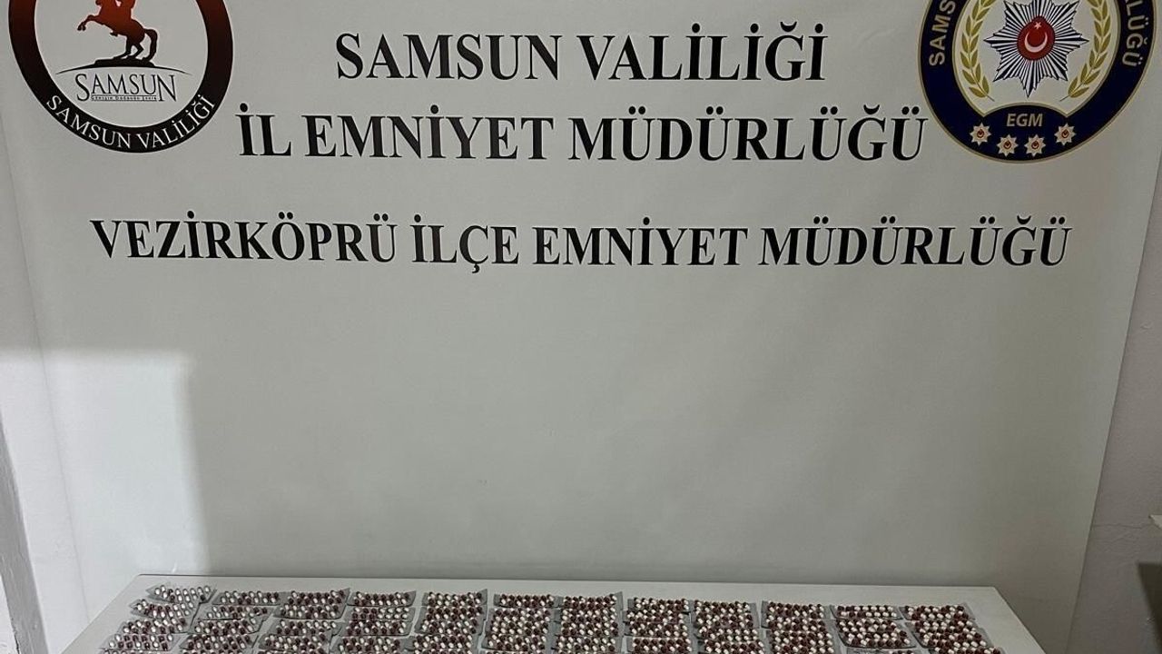 Vezirköprü'de Uyuşturucu Operasyonu: 1308 Hap Ele Geçirildi