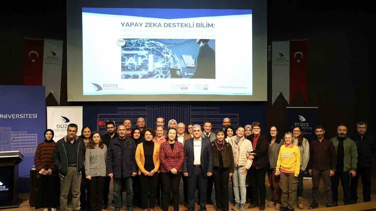 Yapay Zeka Destekli Bilim Semineri Düzce'de Gerçekleştirildi