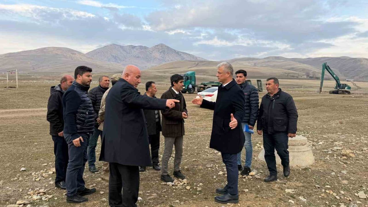 Yaygın Beldesinde Sentetik Çim Futbol Sahası Projesi