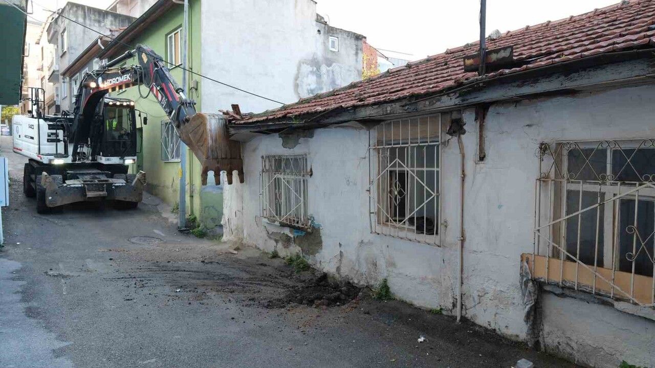 Yıldırım'da Metruk Yapılar Ortadan Kaldırılıyor