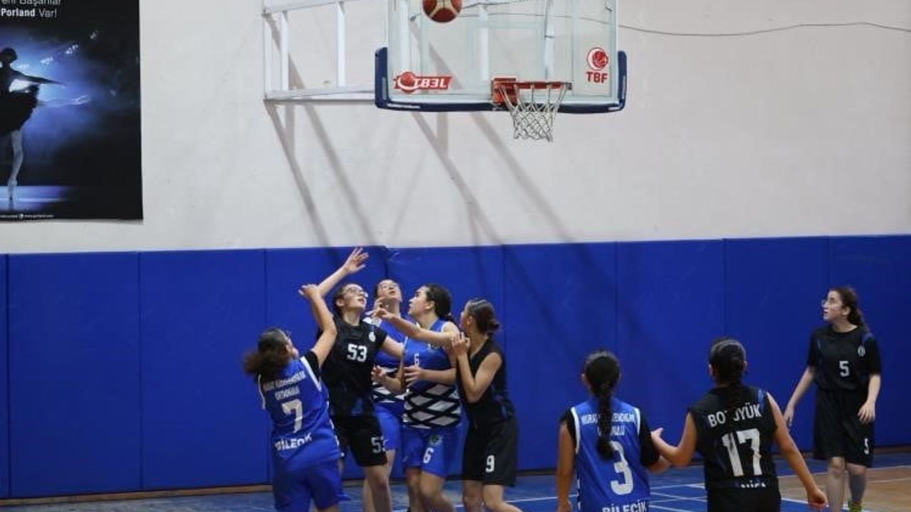 Yıldız Kız Basketbol Müsabakaları Bilecik'te Devam Ediyor