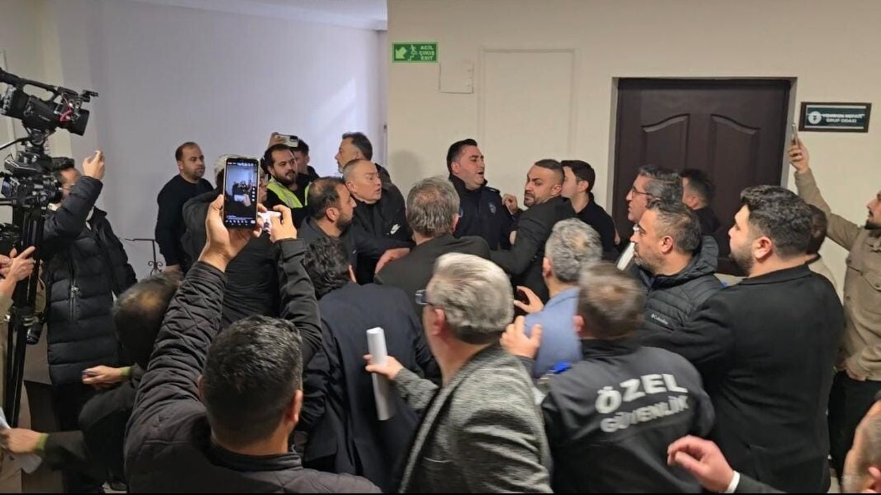 Yozgat Belediye Meclisi Toplantısında Gergin Anlar