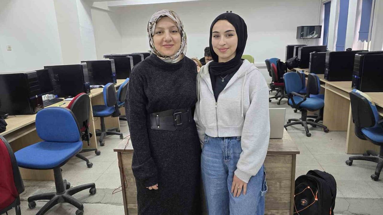 Yozgat'ta Geleceğin Tasarımcılarını Yetiştiren Pınar Göktaş