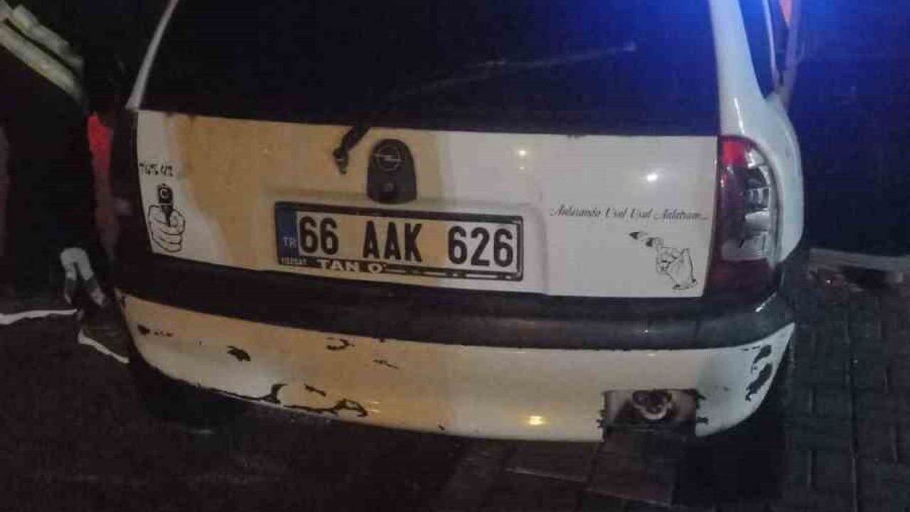 Yozgat'ta Park Halindeki Otomobil Alev Aldı