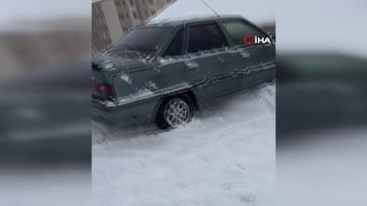 Yüksekova'da Trafik Kazası: 3 Yaralı