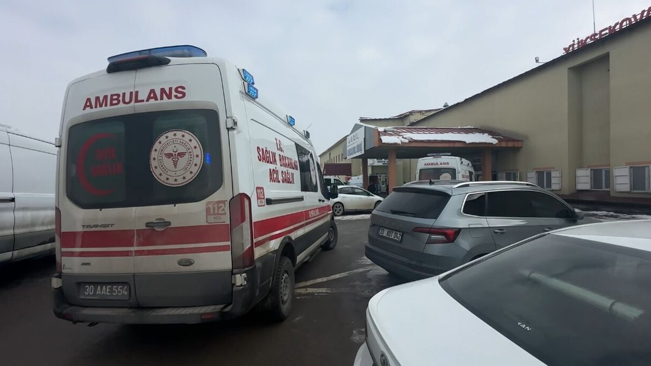 Yüksekova'da Yerli Malı Haftası'nda Gıda Zehirlenmesi Şüphesi