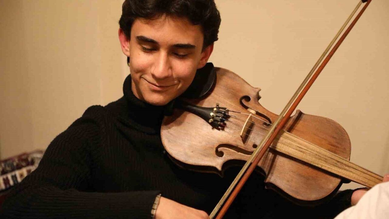 Yunus Emre Anadolu Lisesi'nde Yeni Eğitim Salonu Açıldı