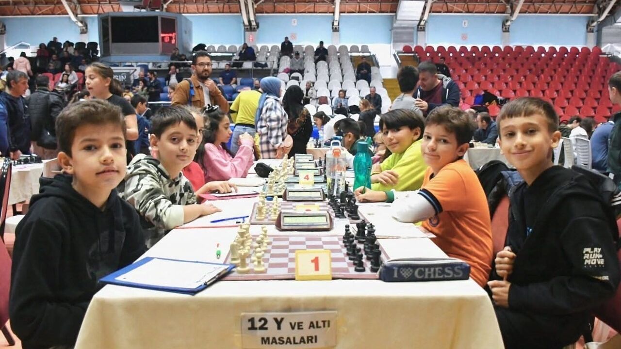 Yunusemre'de Satranç Kursu Kayıtları Başladı