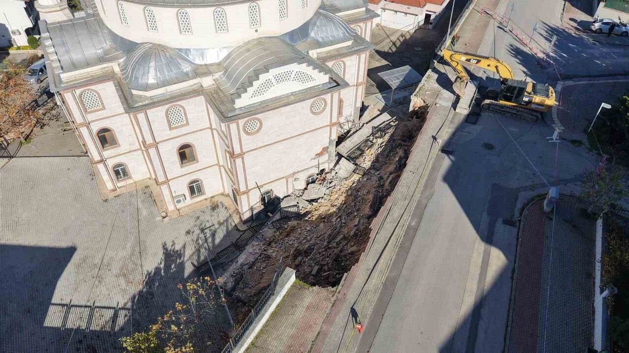 Yürüyüş Yapan Kadın 31 Çocuğun Hayatını Kurtardı